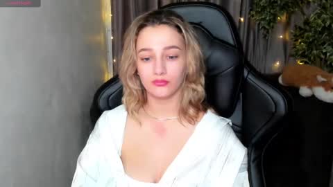 Sinty Noria online show from March 4, 1:34 am