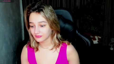 Sinty Noria online show from March 5, 1:31 am