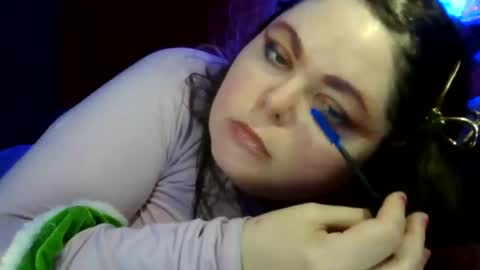 Snapshot of siofra chatting on November 10, 5:28 am Siofra online show from November 10, 5:28 am