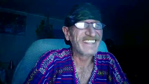 Snapshot of sir_cams_a_lot chatting on November 13, 1:59 am Sir cams online show from November 13, 1:59 am