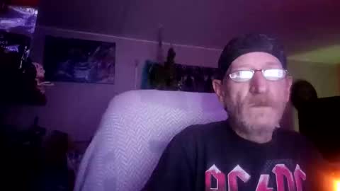Snapshot of sir_cams_a_lot chatting on November 19, 2:44 am Sir cams online show from November 19, 2:44 am