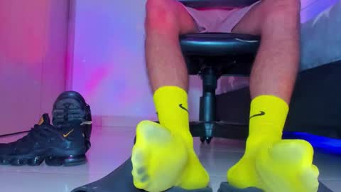 only foot                         worshipers here online show from March 25, 6:08 am