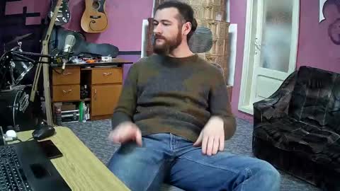 I am The Fourth and only Sir. Pelo online show from January 15, 11:53 am