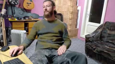 I am The Fourth and only Sir. Pelo online show from September 29, 6:02 pm