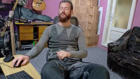 I am The Fourth and only Sir. Pelo online show from October 2, 5:36 am