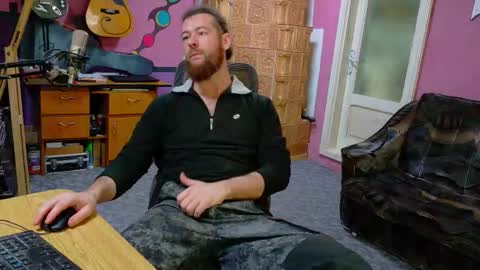 I am The Fourth and only Sir. Pelo online show from March 4, 11:27 am