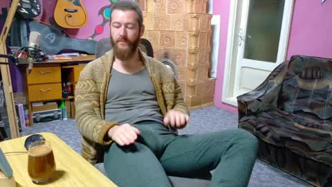 I am The Fourth and only Sir. Pelo online show from April 3, 5:05 am