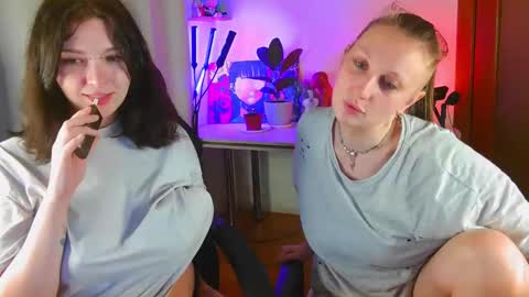 Snapshot of sirena_baby_x chatting on October 24, 5:15 am sirena_baby_x online show from October 24, 5:15 am