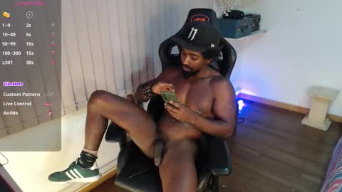 siriss_boyrag online show from December 4, 1:48 am