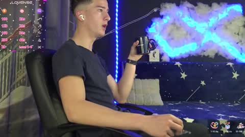 SirReedy online show from November 30, 4:05 am