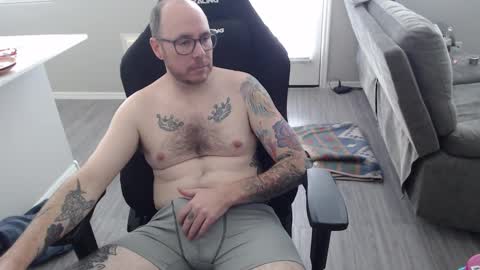 Sir Scotty online show from December 11, 8:07 pm