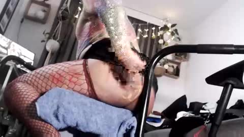 RESPONDS WELL TO ... online show from February 3, 12:32 pm