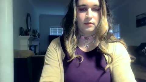 Snapshot of sissychrissy91 chatting on November 16, 6:35 pm sissychrissy91 online show from November 16, 6:35 pm