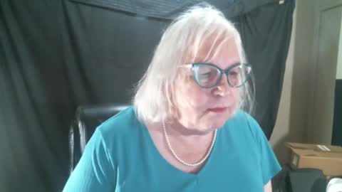 Snapshot of sissydianetx chatting on January 13, 12:30 am Sissy Diane online show from January 13, 12:30 am