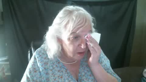 Snapshot of sissydianetx chatting on September 10, 11:38 pm Sissy Diane online show from September 10, 11:38 pm