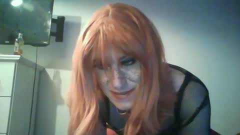 Snapshot of sissysara4fun chatting on September 14, 7:18 am I messy facials online show from September 14, 7:18 am