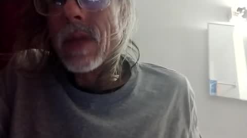 Jimmy B online show from December 6, 9:10 am