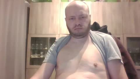 sixten113 online show from April 21, 6:09 am