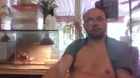 Snapshot of sixten113 chatting on July 22, 5:27 pm sixten113 online show from July 22, 5:27 pm