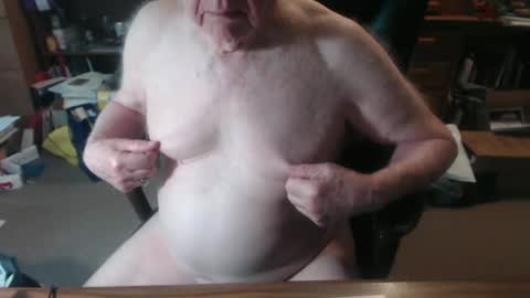 sjbottomboi online show from September 25, 3:27 pm