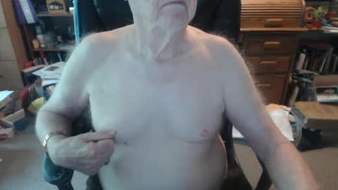 sjbottomboi online show from September 28, 8:25 pm