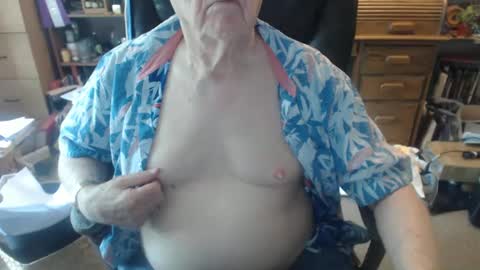 sjbottomboi online show from October 7, 8:39 pm