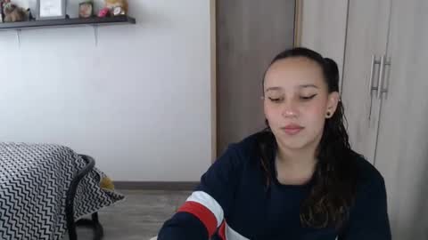 Snapshot of skarlet_adams chatting on December 11, 6:42 pm Alice online show from December 11, 6:42 pm