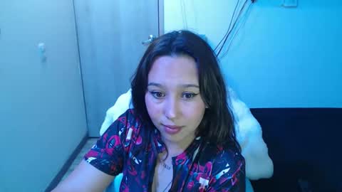 Snapshot of skarlet_adams chatting on November 8, 12:22 am Alice online show from November 8, 12:22 am