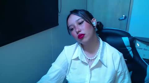 Alice online show from March 18, 9:29 pm