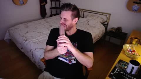 Snapshot of skatejocke chatting on November 29, 1:58 pm skatejocke online show from November 29, 1:58 pm