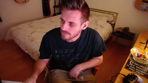 Snapshot of skatejocke chatting on November 30, 1:26 pm skatejocke online show from November 30, 1:26 pm