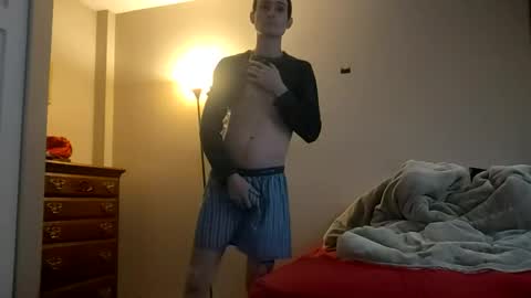 Snapshot of skater_v2 chatting on January 19, 8:19 pm Christopher online show from January 19, 8:19 pm