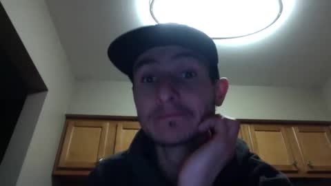 Snapshot of skater_v2 chatting on February 14, 10:04 pm Christopher online show from February 14, 10:04 pm