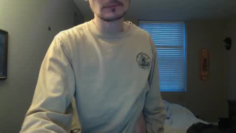 Snapshot of skater_v2 chatting on February 21, 10:37 pm Christopher online show from February 21, 10:37 pm