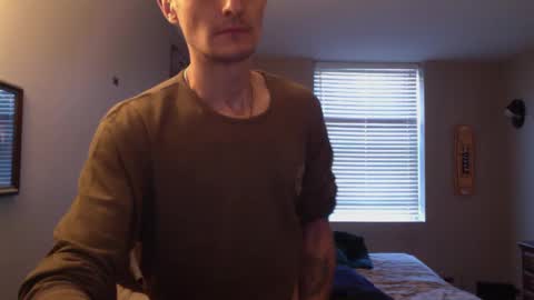 Snapshot of skater_v2 chatting on October 9, 8:40 pm Christopher online show from October 9, 8:40 pm