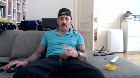 skaterproll online show from April 13, 9:48 am