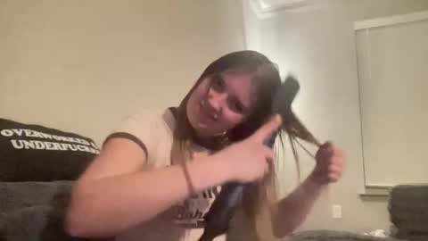 Snapshot of skiimaskabby chatting on January 10, 4:58 am skiimaskabby online show from January 10, 4:58 am