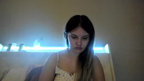 Snapshot of skiimaskabby chatting on January 12, 2:50 am skiimaskabby online show from January 12, 2:50 am