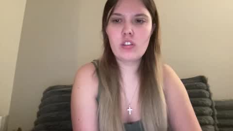 Snapshot of skiimaskabby chatting on February 18, 4:30 am skiimaskabby online show from February 18, 4:30 am