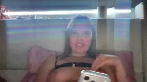 Snapshot of skiimaskabby chatting on February 25, 8:02 am skiimaskabby online show from February 25, 8:02 am