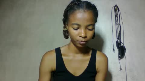 Snapshot of skinny7809 chatting on February 5, 7:46 am skinny7809 online show from February 5, 7:46 am