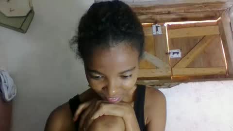 Snapshot of skinny7809 chatting on February 12, 7:36 am skinny7809 online show from February 12, 7:36 am