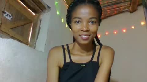 Snapshot of skinny7809 chatting on February 24, 8:01 am skinny7809 online show from February 24, 8:01 am