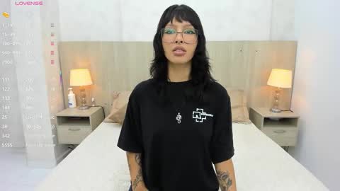 Emily Rojas online show from September 24, 7:28 pm