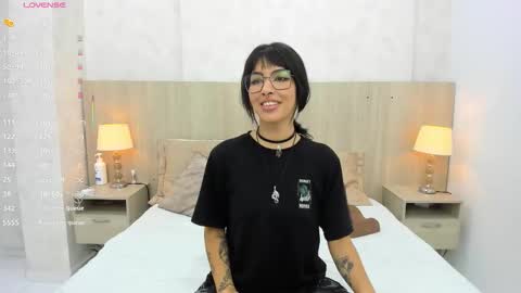 Emily Rojas online show from September 28, 7:30 pm