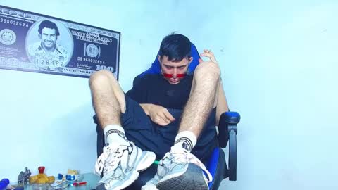 Snapshot of skinny_marked chatting on December 2, 7:03 am skinny marked online show from December 2, 7:03 am