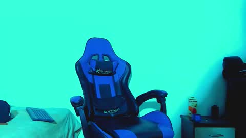 Snapshot of skinny_marked chatting on November 2, 4:31 pm skinny marked online show from November 2, 4:31 pm