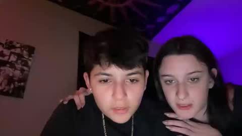 Snapshot of skinnyangel21 chatting on November 28, 5:43 am skinnyangel21 online show from November 28, 5:43 am