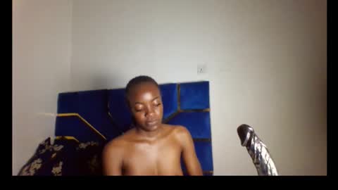 Snapshot of skinnyasssexyboobs chatting on December 21, 7:32 pm skinnyasssexyboobs online show from December 21, 7:32 pm