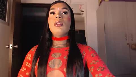 Snapshot of skinnyflak7 chatting on November 22, 8:24 am jesica online show from November 22, 8:24 am